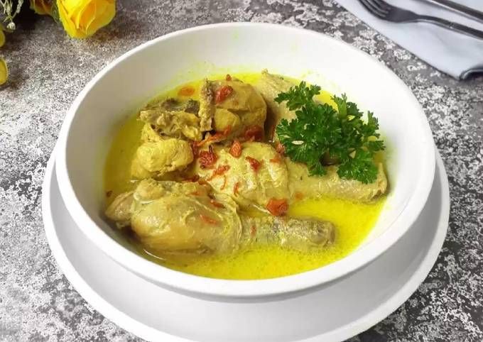 opor ayam nasi kotak Gresik